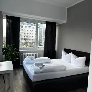 Ootel.com *** Berlin